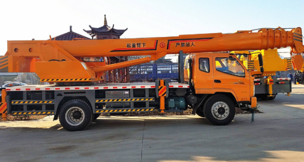 起重機(jī)輪胎如何保養(yǎng)？